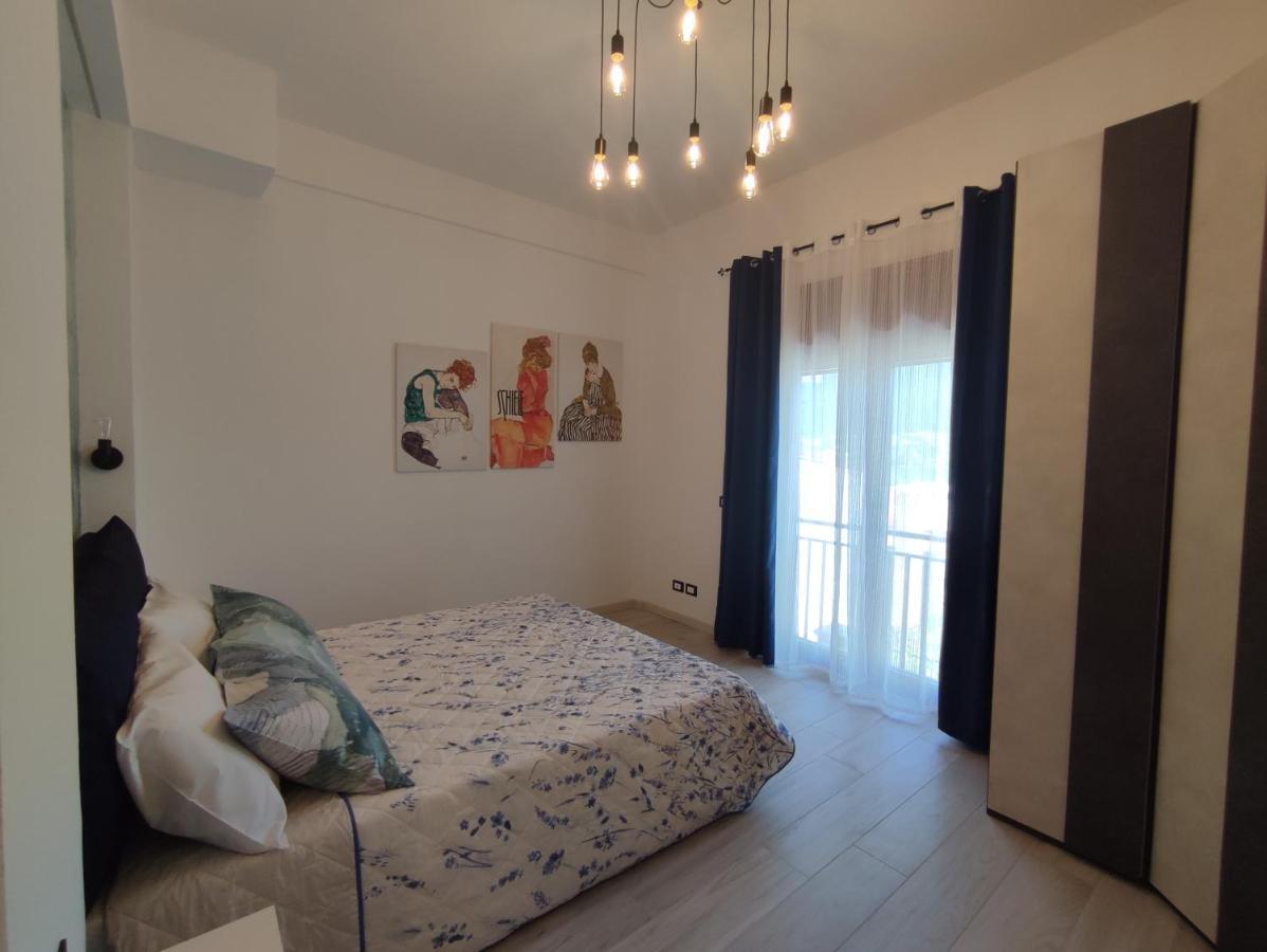 Vista Lago Lecco - Neiade Guest House Pescate Exterior photo