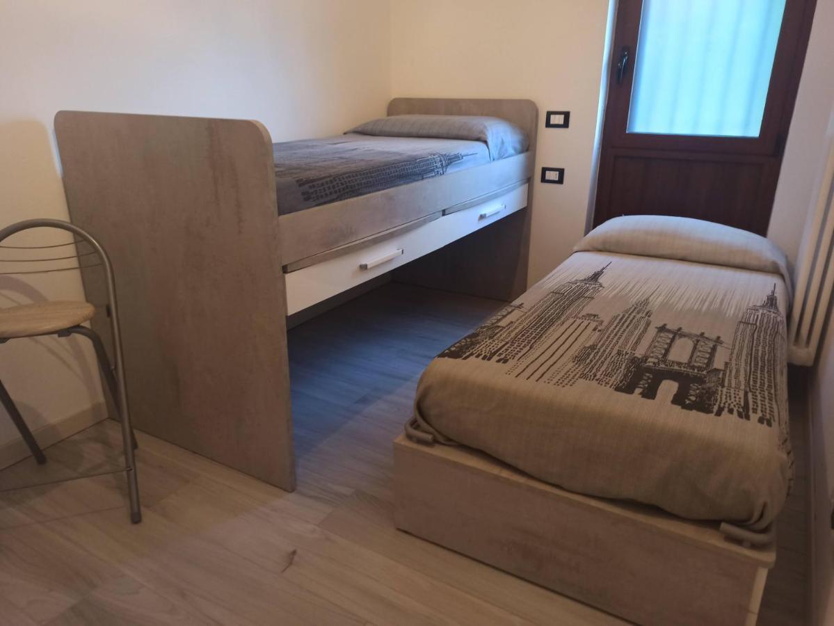 Vista Lago Lecco - Neiade Guest House Pescate Exterior photo